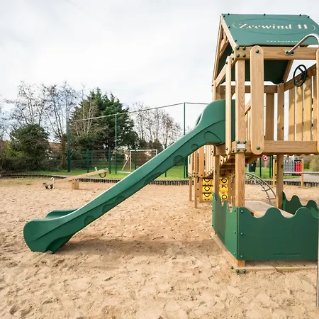 Dom wakacyjny Zeewind 145 With Parking By Interhome