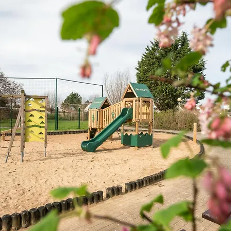 Zeewind 145 With Parking By Interhome Dom wakacyjny Bredene